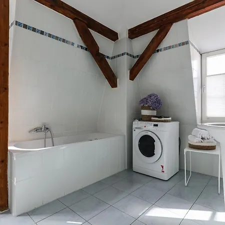 Bohnapartments Steigerwald - In Der Stadt - Vollausstattung - Wlan - Parkplaetze