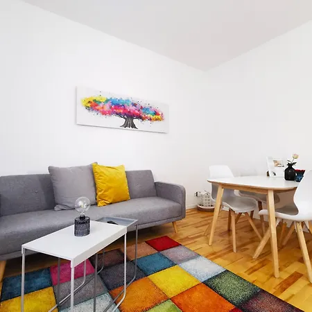 Apartment Bohnapartments Steigerwald - In Der Stadt - Vollausstattung - Wlan - Gratis Parkplaetze