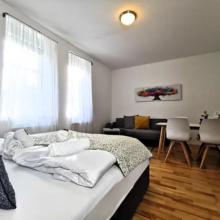 Apartment Bohnapartments Steigerwald - In Der Stadt - Vollausstattung - Wlan - Gratis Parkplaetze