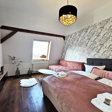 Bohnapartments Steigerwald - In Der Stadt - Vollausstattung - Wlan - Parkplaetze