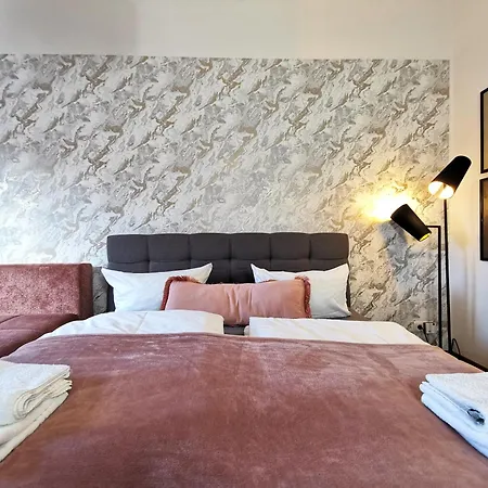 Bohnapartments Steigerwald - In Der Stadt - Vollausstattung - Wlan - Parkplaetze Lejlighed *