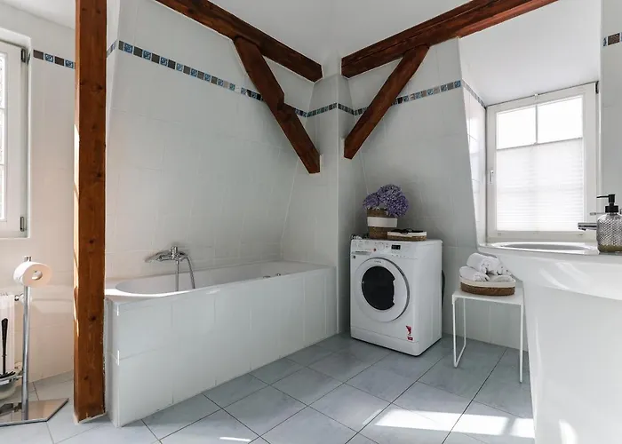 Bohnapartments Steigerwald - In Der Stadt - Vollausstattung - Wlan - Parkplaetze