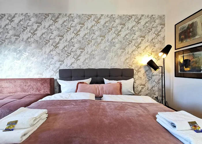 Bohnapartments Steigerwald - In Der Stadt - Vollausstattung - Wlan - Parkplaetze Appartement *